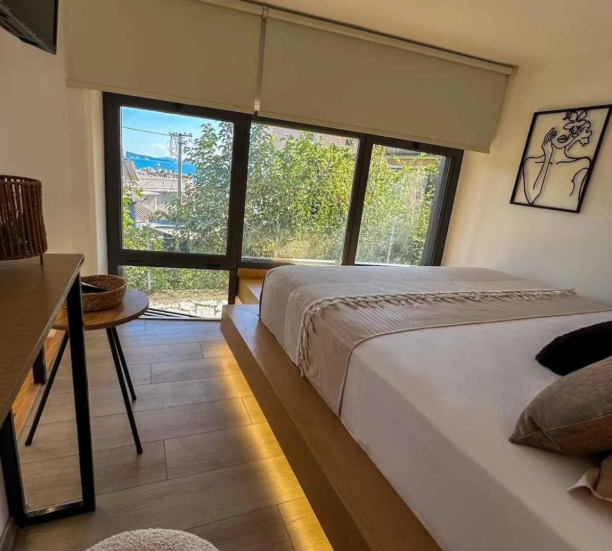 Vila 51 Sunny Deluxe Apartment Sarande