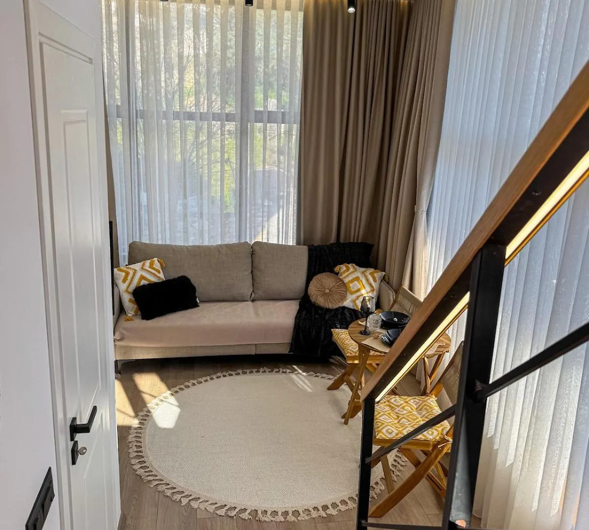Vila 51 Sunny Deluxe Apartment Sarande